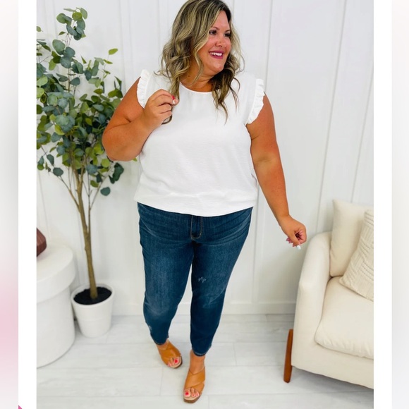 JUDY BLUE Mid Rise Plus/Reg Everyday Essential Relaxed Fit Jeans - Color DK ST - Picture 3 of 13